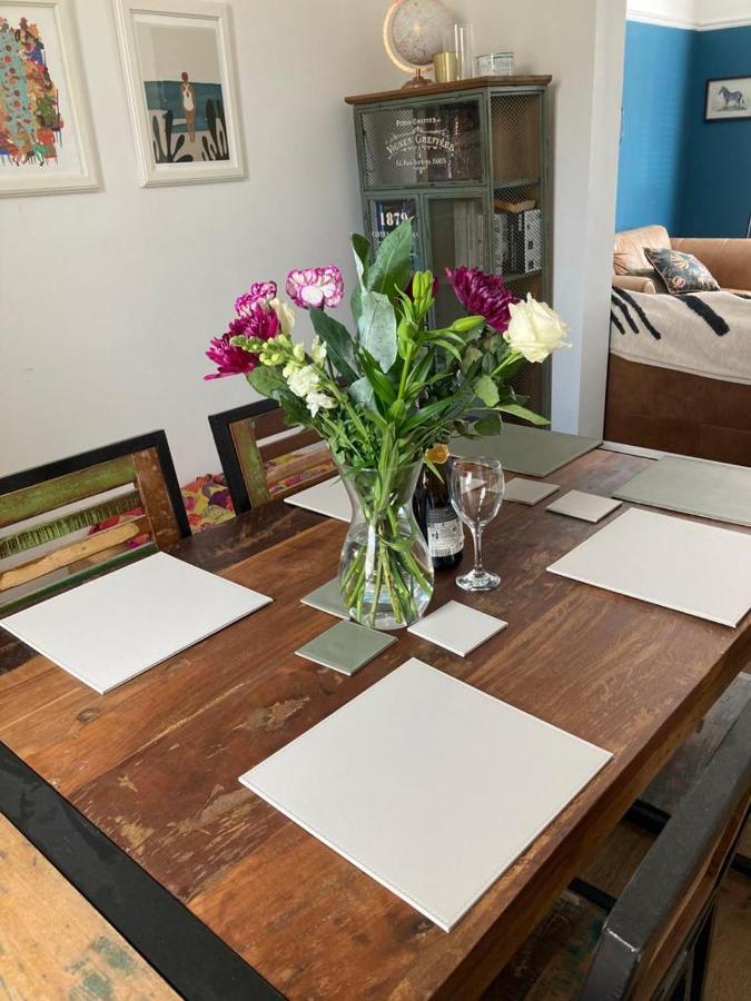Stylish 5-Bedroom House Near Tunnels Beach Ilfracombe Esterno foto
