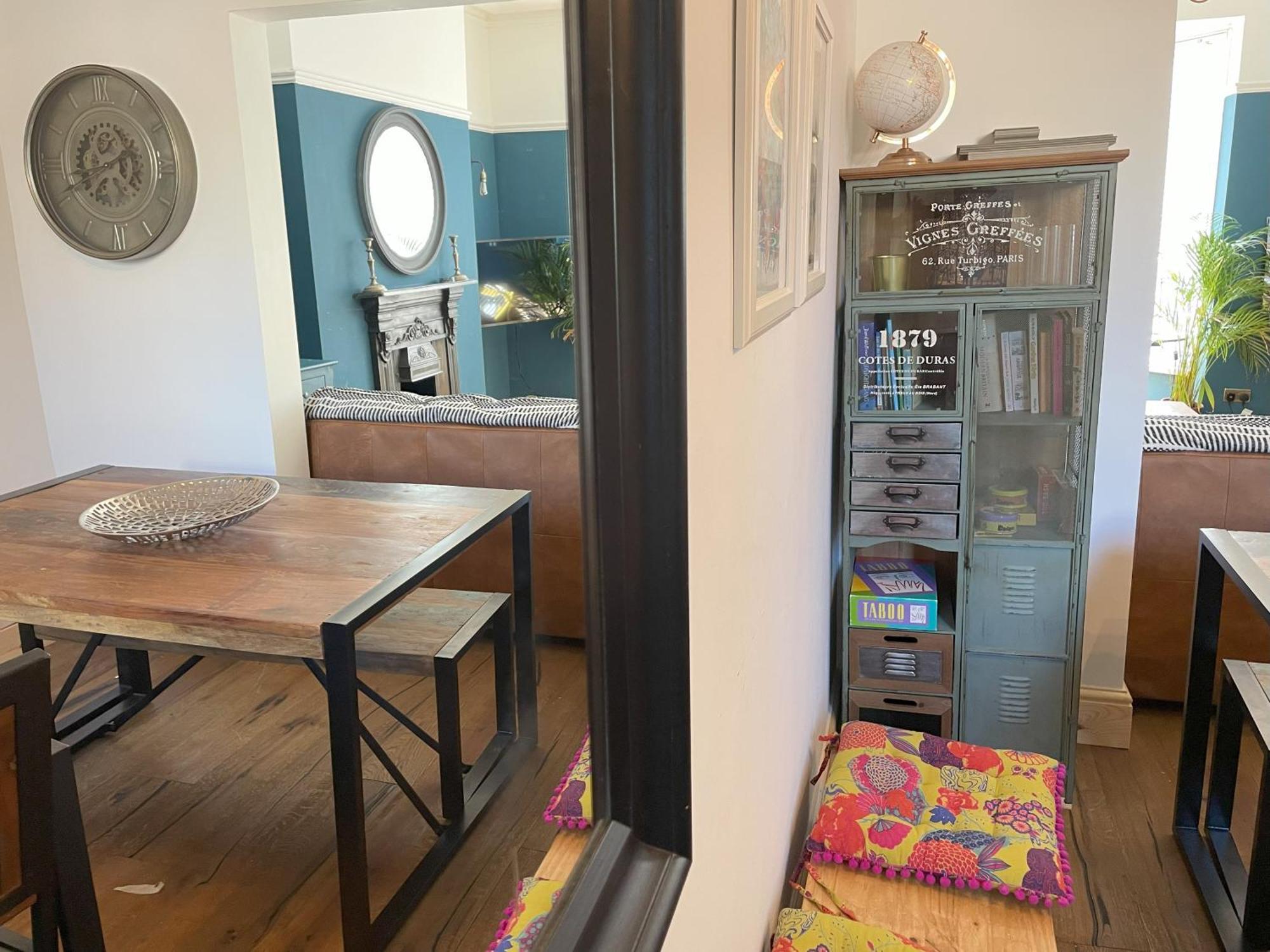 Stylish 5-Bedroom House Near Tunnels Beach Ilfracombe Esterno foto